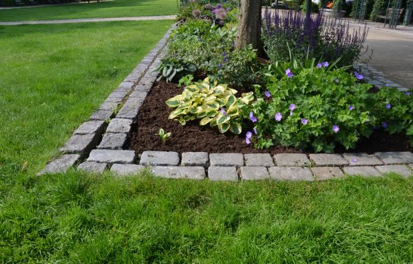 Stone Edging Installation in Columbia